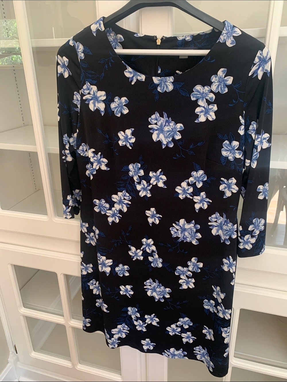 Tommy Hilfiger Black Long-Sleeve Floral Shift Dress with Blue & White Blooms